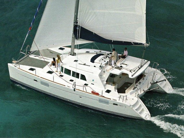 Catamaran Lagoon 440 